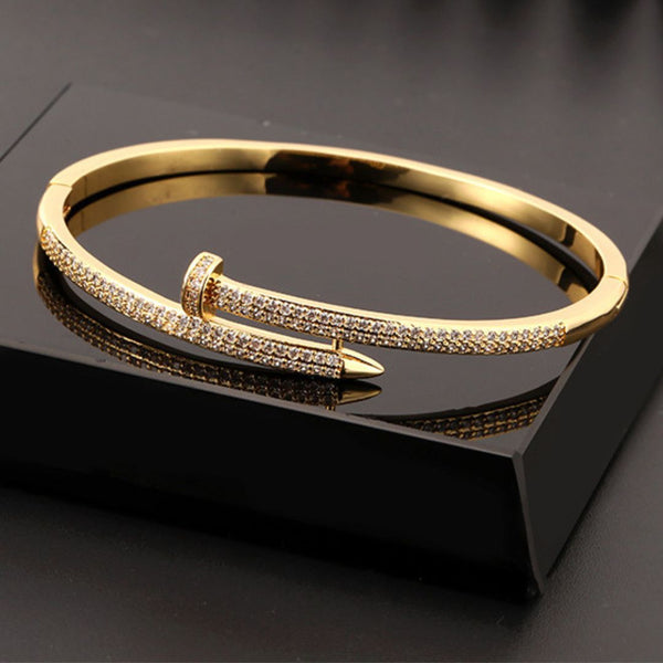 Nail design armband med zirkon